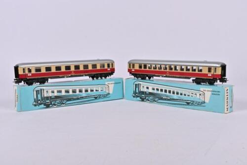 MARKLIN: Two M&auml;rklin H0 4058/4085 DB 1st class passenger carriages, both boxed