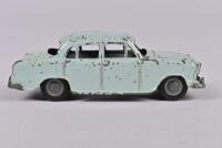 MICRO MODELS: A Micro Models Holden Sedan (G/33) - 3