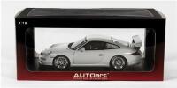 PORSCHE: A NOS 1:18 scale Autoart Porsche 911 (997) GT3