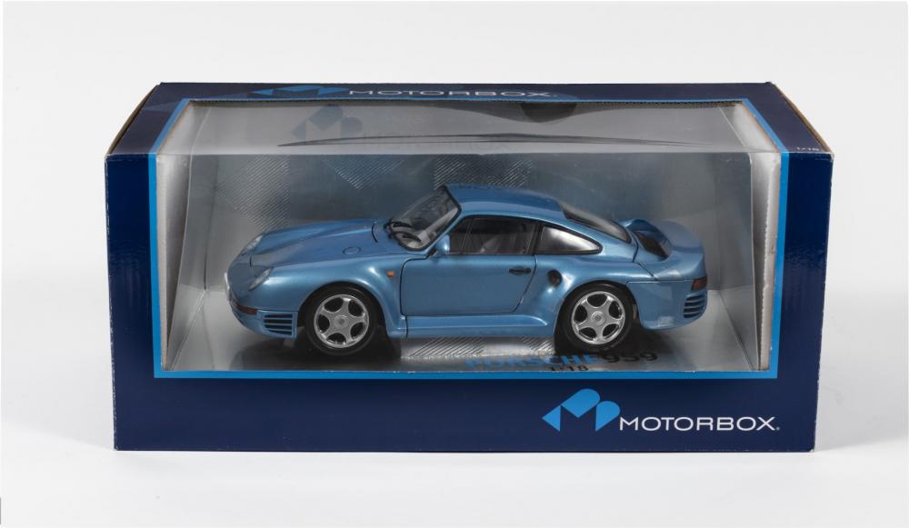 PORSCHE: A NOS 1:18 scale Motorbox-Exoto Porsche 959 - Price