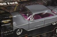 FORD: A NOS 1:18 scale American Muscle 1960 Ford Limited edition - 3