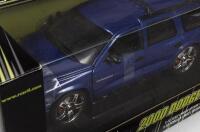 DODGE: A NOS 1:18 scale American Muscle Dodge 2000 Durango Limited Edition - 3