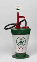OIL PUMP: An Alemite 3 gallon oil pump in Sinclair livery (81cm high) - 2
