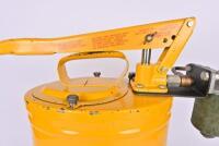 ALEMITE: A circa 1960/70s Alemite Multi Pressure Bucket Pump Model 7149 (58cm high) - 5