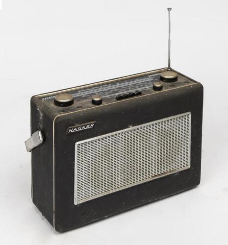 RADIOS: A Hacker Radio Ltd Sovereign portable radio, 1964