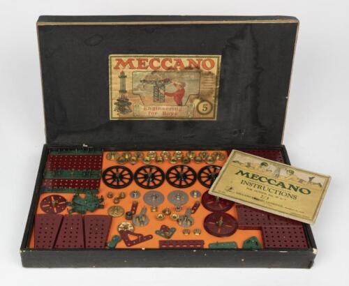 MECCANO: A Meccano construction set No.5, circa 1928