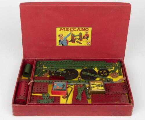 MECCANO: A Meccano construction Kit No. 7