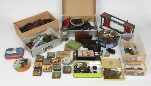MECCANO: A large collection of Meccano parts, circa 1960's
