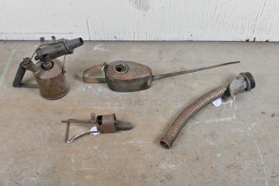 TOOLS: Assorted garage tools