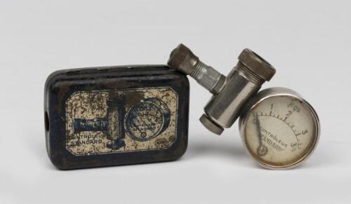 PRESSURE GAUGE: A pre war tyre pressure gauge
