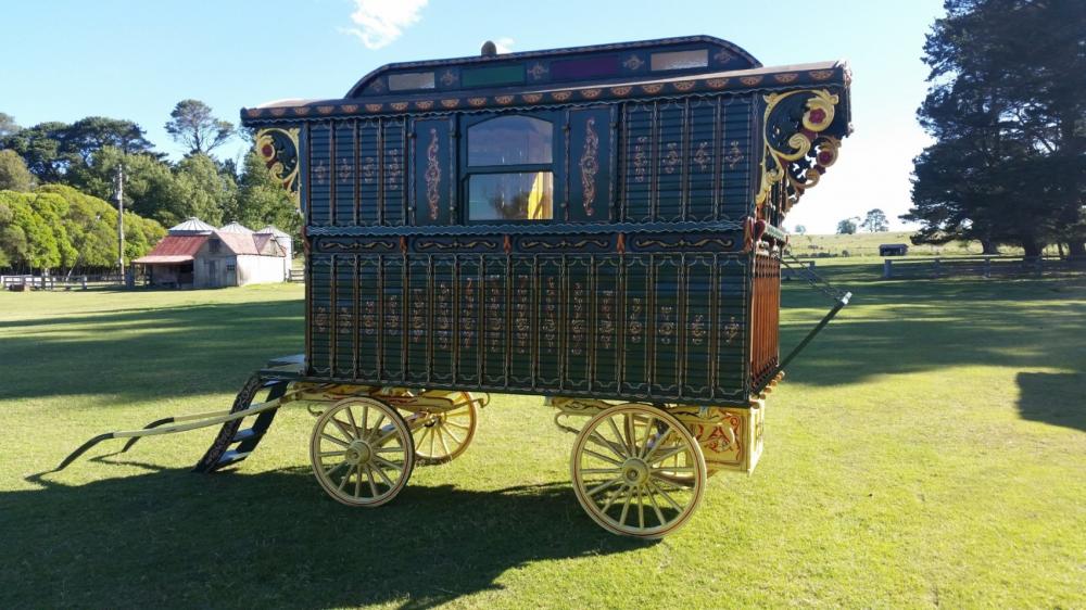 1914 BURTON STYLE GYPSY WAGON Price Estimate 20000 30000