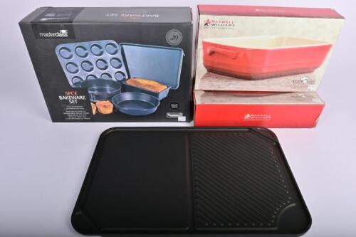 OVEN: Four oven cooking items including a Scanpan oven tray, 2 Maxwell & Williams rectangular ceramic bowls and a Masterclass 5 piece bakeware set, all boxed and unused