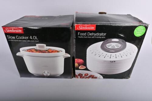SUNBEAM: Two Sunbeam boxed items including a food dehydrator and 4-ltr slow cooker, boxes worn but unused