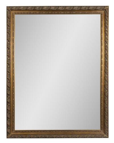 MIRROR: A carved gilt frame mirror114 x 89cm