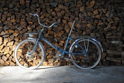 BICYCLE: A 1970s folding&nbsp;Peugot PNSM 40 bicycle *(see note)&nbsp;