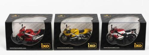 HONDA/SUZUKI/YAMAHA: THREE NOS 1:24 scale IXO Honda VTR1000 SPI / Suzuki GSX-R600 / Yamaha R7 OW-02