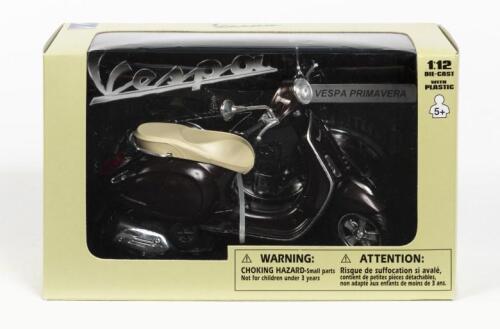 VESPA: A NOS 1:12 scale New Ray Vespa Primavera