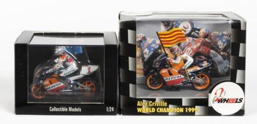 HONDA: TWO NOS 1:24 scale 2Wheels Honda NSR500 "Repsol Team" '#1 M.Doohan - World Champion 1998' / '#3 A.Criville - World Champion 1999'