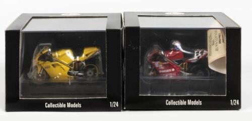 DUCATI: TWO NOS 1:24 scale 2Wheels Ducati, 916 '#11 T.Corser' / 996 SP Biposto
