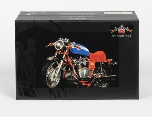 MV AUGUSTA: A NOS 1:12 scale Minichamps 'Classic Bike Series' MV Augusta 750S