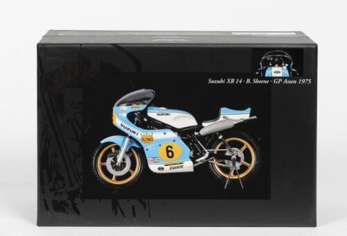 SUZUKI: A NOS 1:12 scale Minichamps 'Classic Bike Series' Suzuki XR14 #6 B.Sheene - GP assen 1975