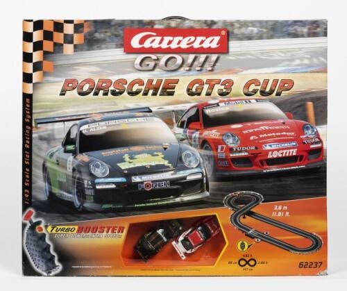 CAR RACING SET: A NOS 1:43 Carrera GO car racing set Porsche GT3 CUP including 2 slot cars. Total of 3.6m of tracks
