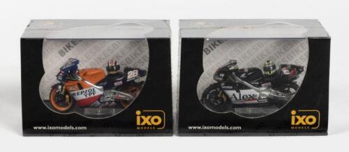 HONDA: TWO NOS 1:24 sale IXO Honda NSR500 'A.Barros #4 - 2001/A.Civille #28"