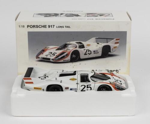 PORSCHE: A 1:18 scale Autoart Porsche 917 Long tail #25 Vic Elford