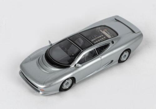 JAGUAR: A Dinkum Classics Jaguar XJ220 in silver. L.E of 41/100
