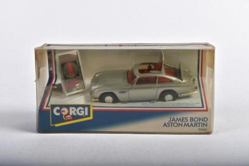 BOND: A James Bond Aston Martin by Corgi (94060)
