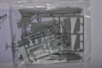 TRUMPETER: A 1:72 scale Ilyushin IL-28 Beagle boxed model kit - 5