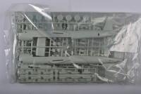 REVELL: A 1:72 scale Heinkel He 177 A-5 "Greif" boxed model kit - 3
