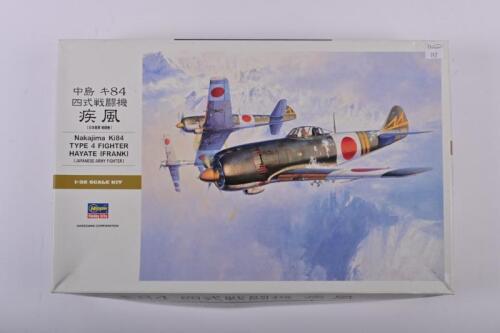 HASEGAWA: A 1:32 scale Nakajima Ki84 Type 4 fighter Hayate (FRANK) boxed model kit
