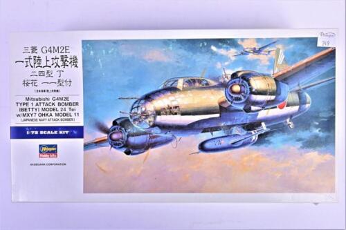 HASEGAWA: A 1:72 scale Mitsubishi G4M2E Type 1 Attack bomber (BETTY) Model 24 Tei w/MXY7 Ohka Model 11 boxed model kit