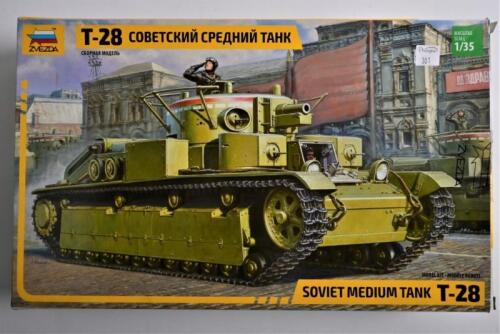 ZVEZDA: A 1:35 scale Soviet medium tank T-28 boxed model kit