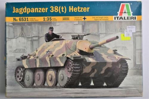 ITALERI: A 1:35 scale Jagdpanzer 38(t) Hetzer boxed model kit