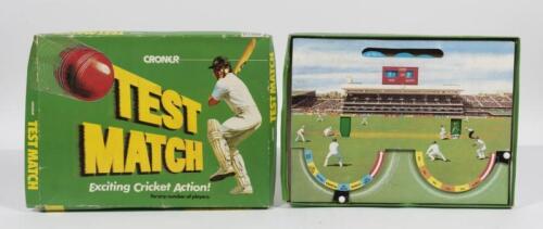 BOARD GAMES: A vintage cricket board game "Test Match" by Cromer, circa 1970's