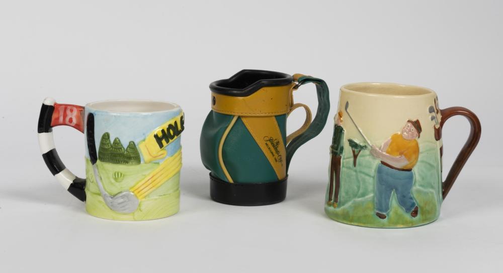 NOVELTY GOLF MUGS: Two large NOVELTY golf themed mugs and a golf bag ...