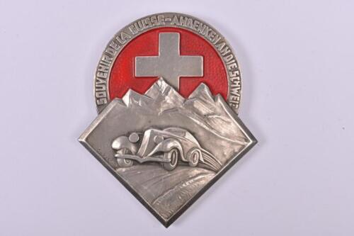 BADGE: A 1930s/1940s Swiss badge "Souvenir De La Suisse-Andenken An Die Schweiz" by Huguenin Locle