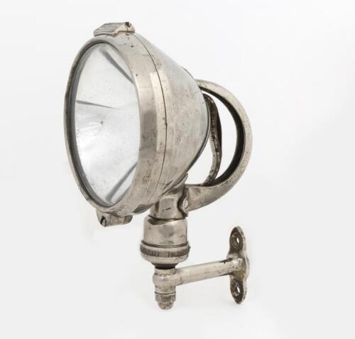 SPOT LIGHT: A circa 1920s French "Phares Besnard" trigger handle adjustable lamp