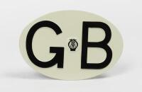 BADGE: A circa 1960s/1970s AA Great Britain oval aluminium vehicle plaque with raised lettering
