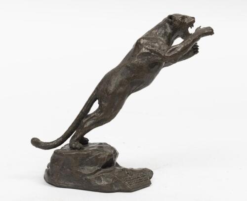 JAGUAR: A regimental Jaguar mascot in desk form "9 Supply Regt ...Officers Mess" in resin by Peter Hicks Associates UK