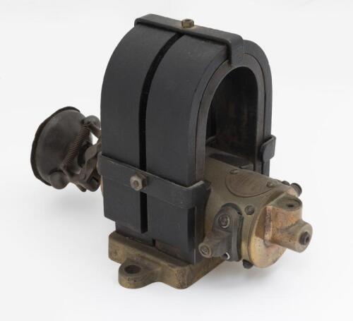 MAGNETO: A 'WIZARD HERCULES ELECTRIC Co' Magneto- Type A1. Circa 1900's