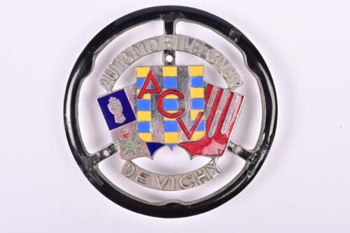 AUTOMOBILE CLUB DE VICHY: An Automobile Club DE VICHY car badge