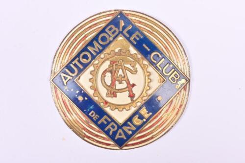 A.C.F: A brass 'AUTOMOBILE-CLUB de FRANCE' membership badge