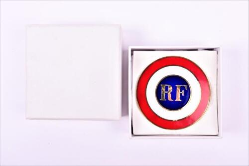 R&Eacute;PUBLIQUE FRANCAIS: An enamelled 'Republique Francaise' car badge