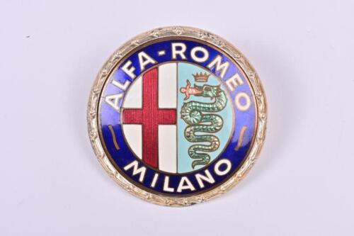 ALFA ROMEO: An original Alfa Romeo - Milano car badge