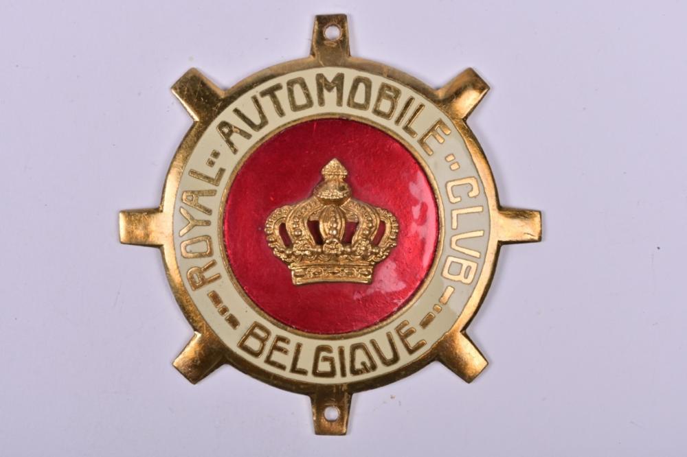 Badge automobile auto car club Belgium Belgique Royal Automobile Club enamel
