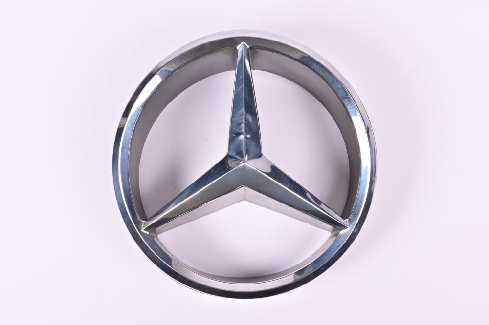 Hood Star Emblem Genuine Original for Mercedes Benz, Zinc Alloy Frond Hood  Ornament Chrome Badge 3D Logo for Benz (Wheat): Buy Online at Best Price in  Egypt - Souq is now Amazon.eg