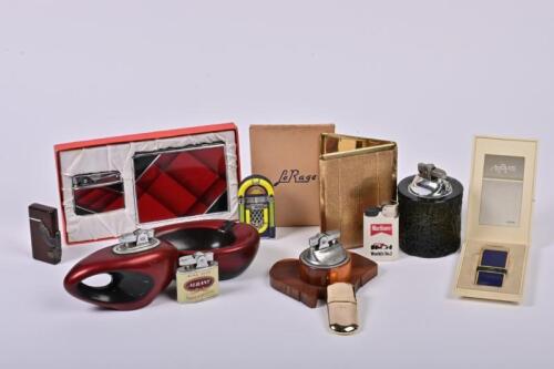 LIGHTERS: A collection of vintage lighters and a cigarette case in original box